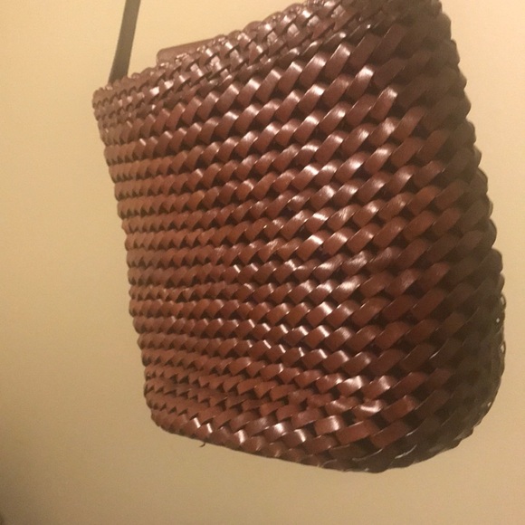 New Fossil Leather Weaved Shoulder Bag - Picture 6 of 6